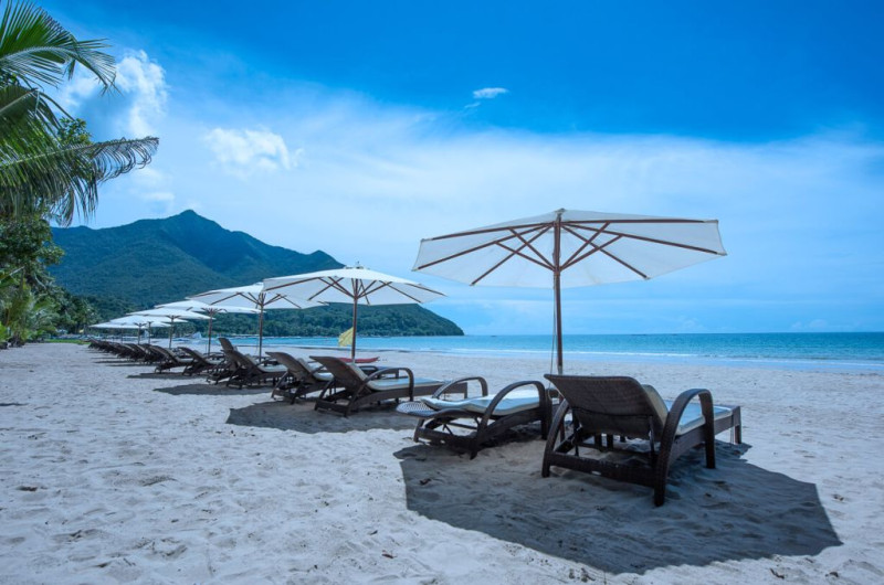Daluyon Beach and Mountain Resort
