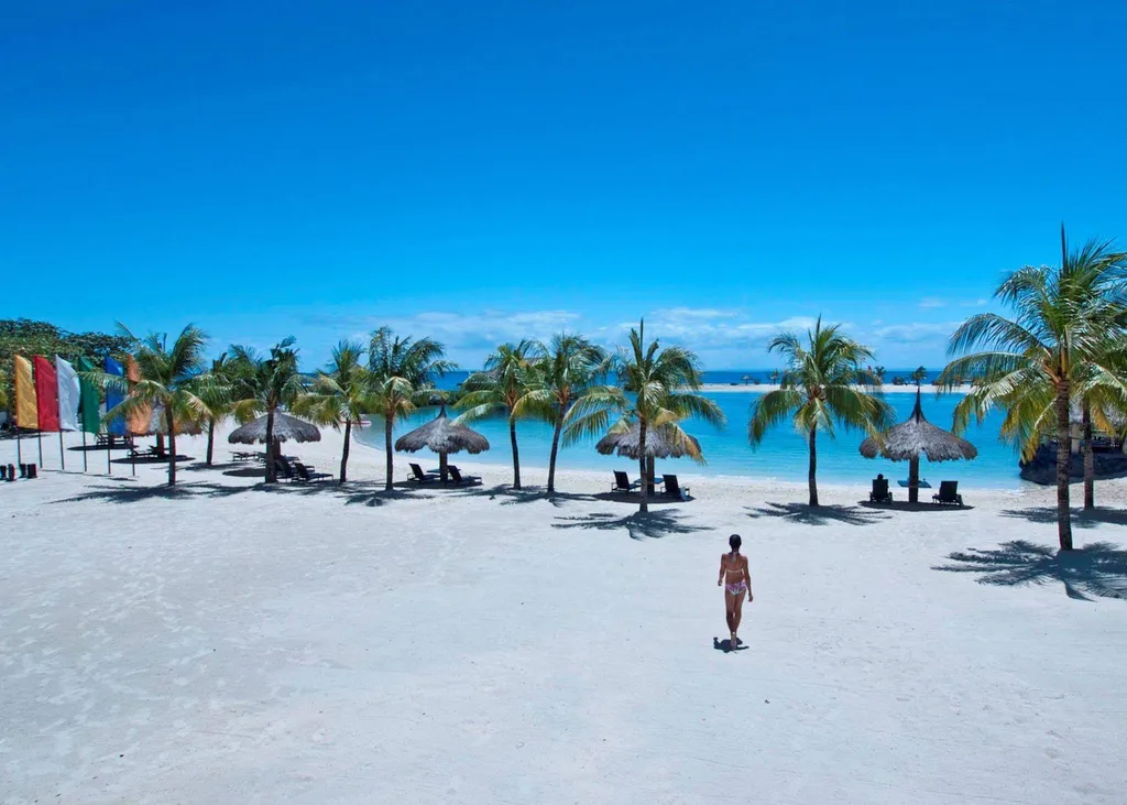 Maribago Bluewater Beach Resort